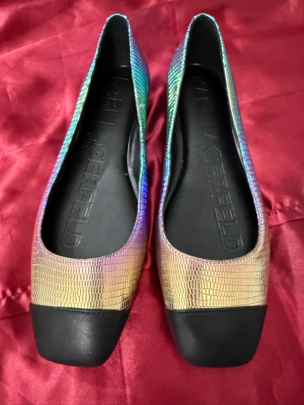 Karl Lagerfeld Paris Women’s  Zayna Multi/black flat shoe $129 fits 9
